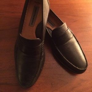 1 pair of Johnston & Murphy dress loafers siz 10.5